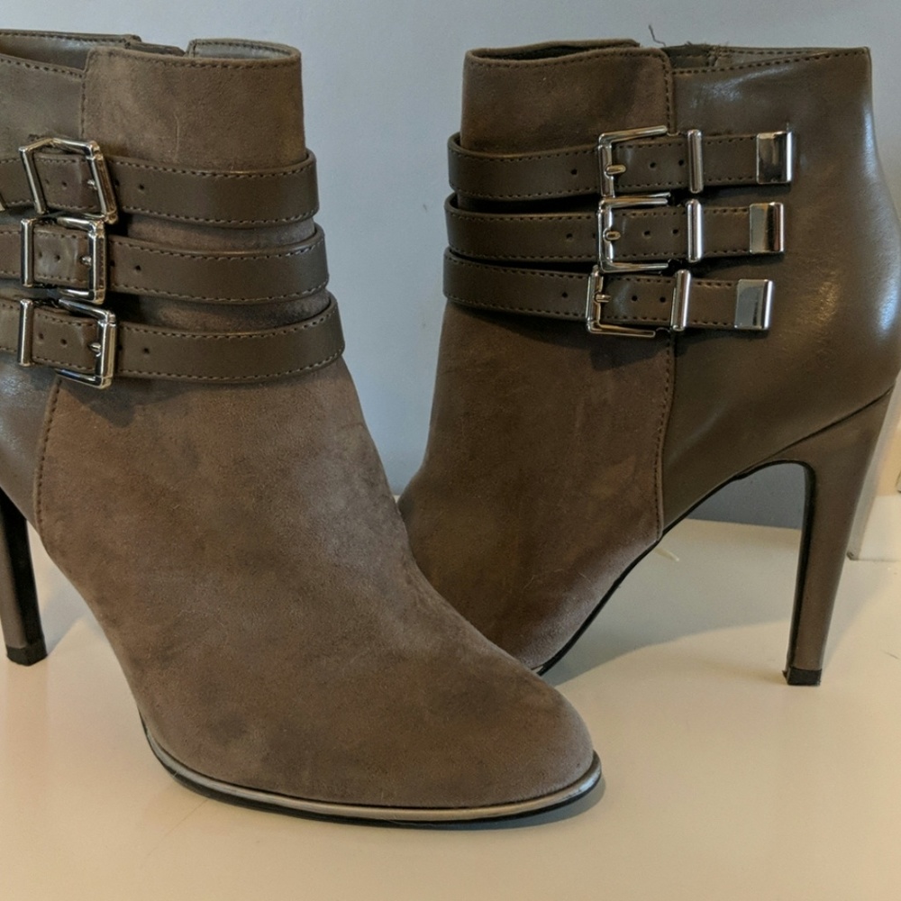 Grey heeled suede/leather boots